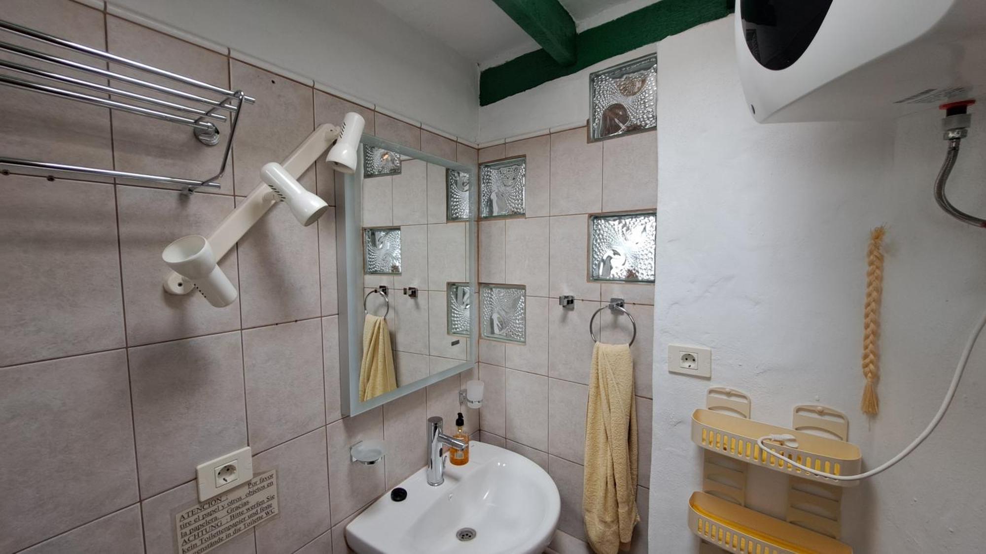Beautiful 1-Bedroom House 'Oficina' Finca Vistamar Salobre  Exterior photo